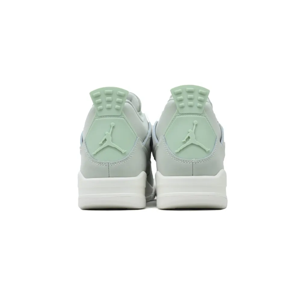 Air Jordan 4 Retro - Image 4